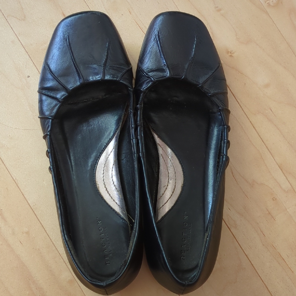 Kenneth Cole Reaction Black Women's Flats